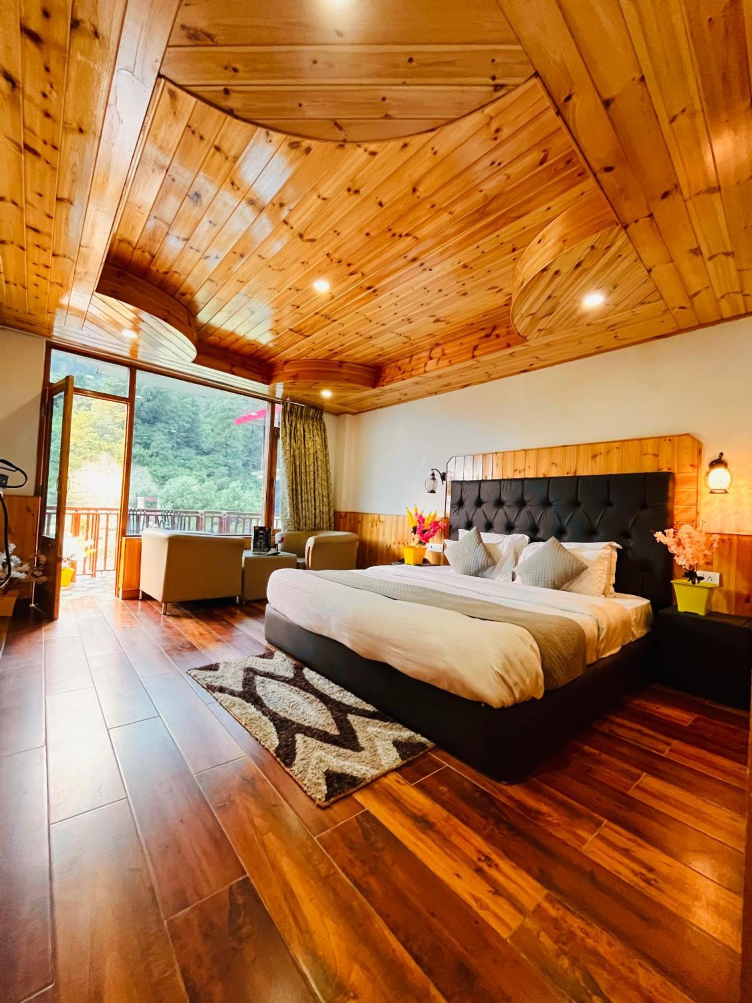 Himalayan Riverside Resort, Manali Exteriör bild