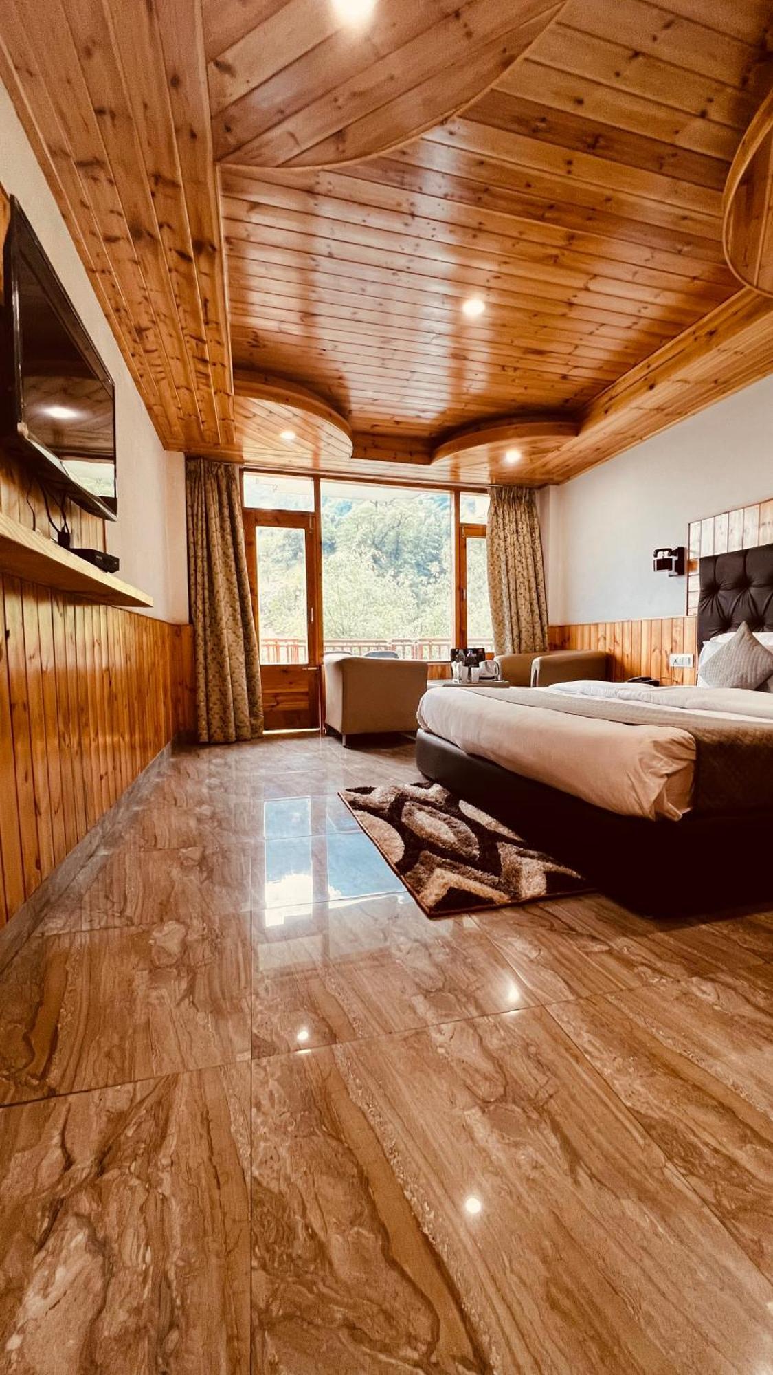 Himalayan Riverside Resort, Manali Exteriör bild