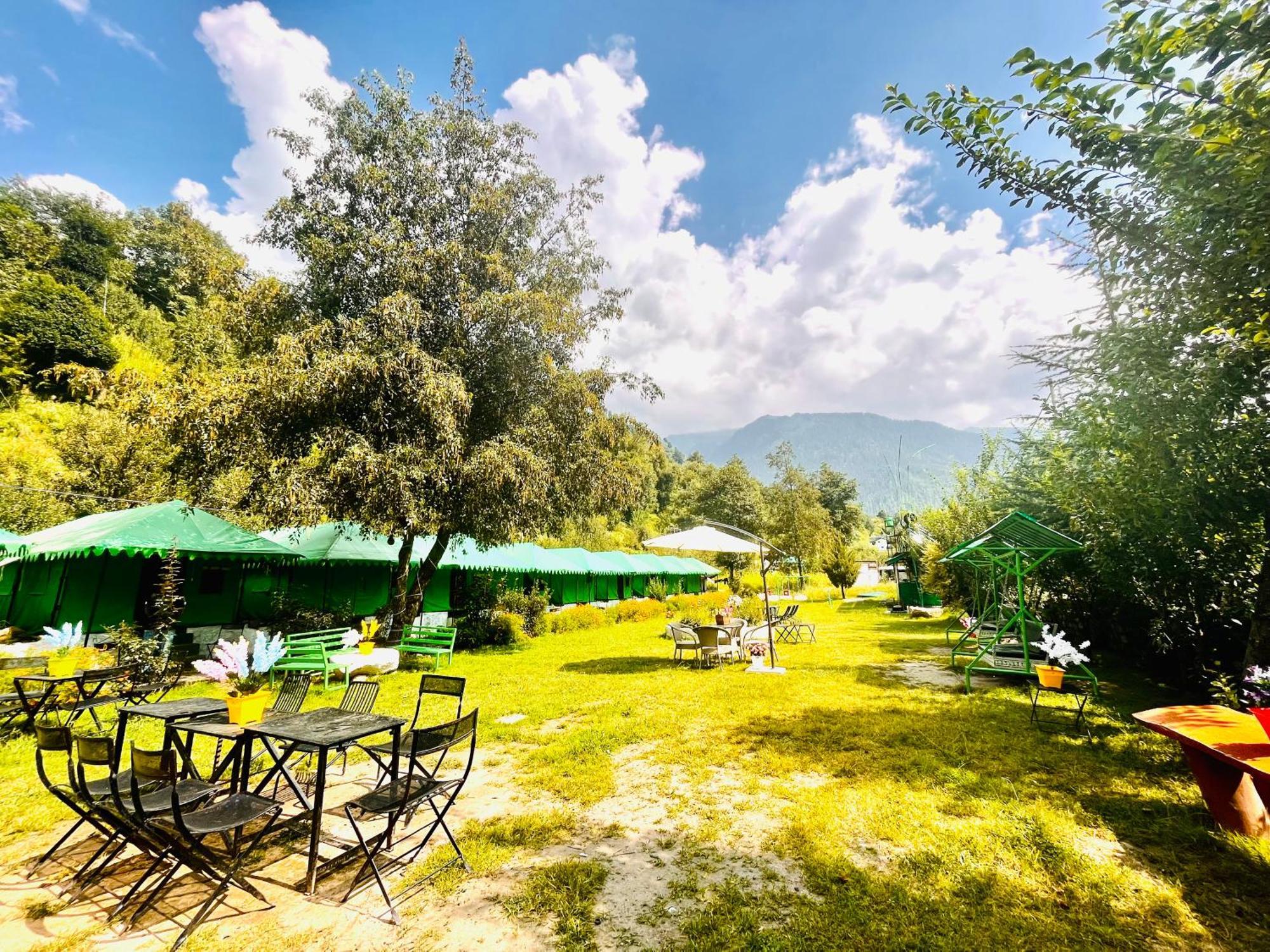 Himalayan Riverside Resort, Manali Exteriör bild