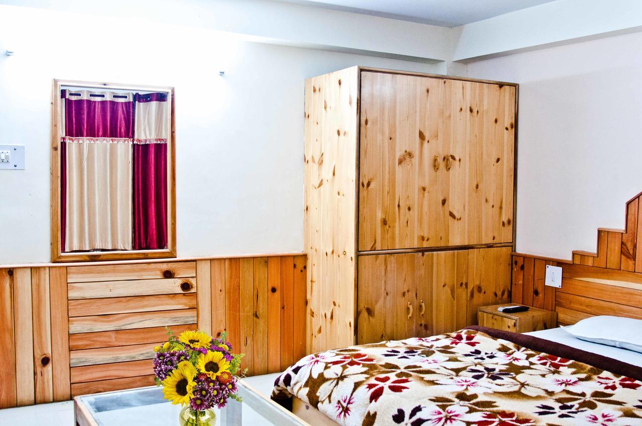 Himalayan Riverside Resort, Manali Exteriör bild