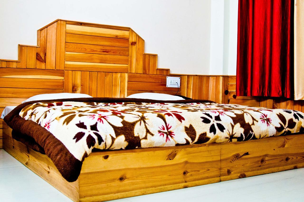 Himalayan Riverside Resort, Manali Exteriör bild