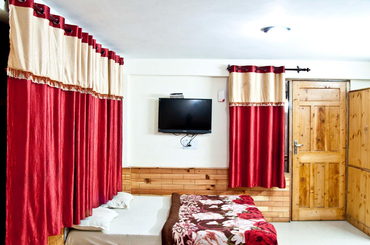Himalayan Riverside Resort, Manali Exteriör bild