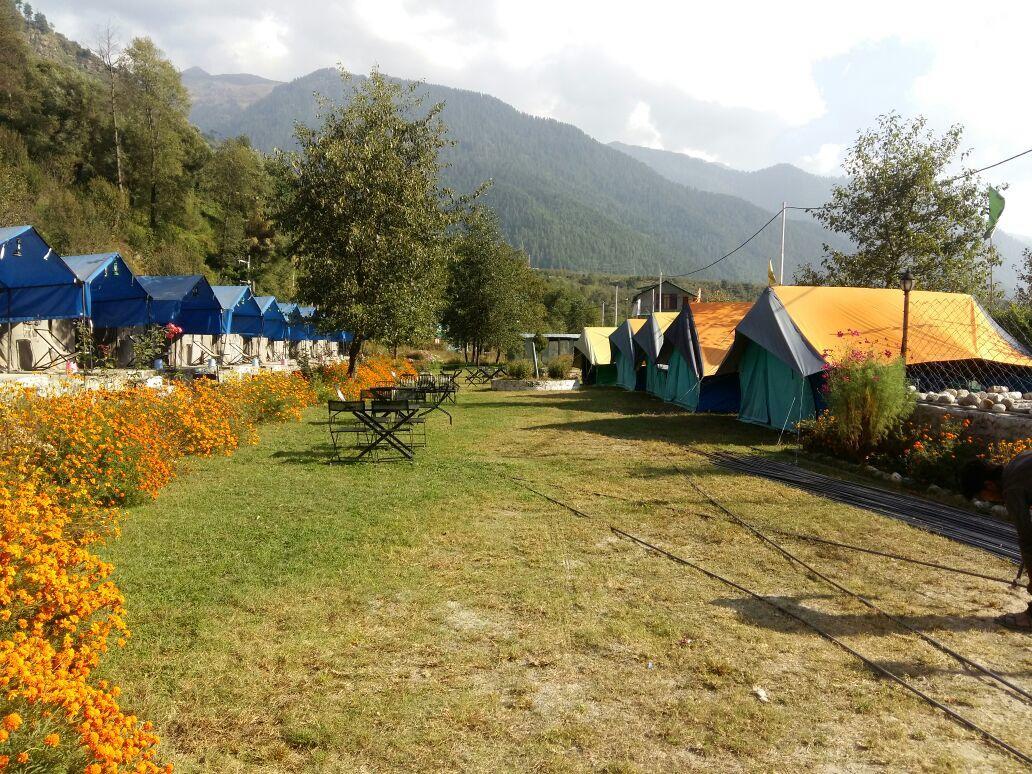 Himalayan Riverside Resort, Manali Exteriör bild